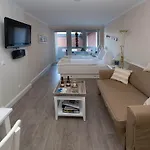Gelegene Mit Balkon Direkt Im Zentrum Von Spo * Böhl
