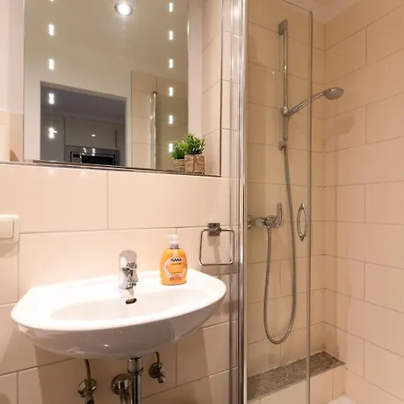 Gelegene Mit Balkon Direkt Im Zentrum Von Spo Apartment