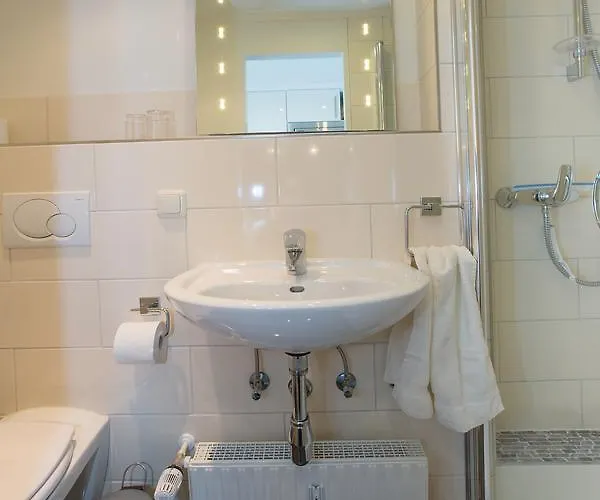 公寓 Top Gelegene Ferienwohnung Mit Balkon Direkt Im Zentrum Von Spo Böhl