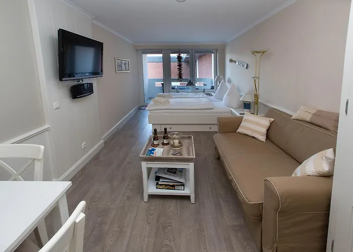 Top Gelegene Ferienwohnung Mit Balkon Direkt Im Zentrum Von Spo * Böhl